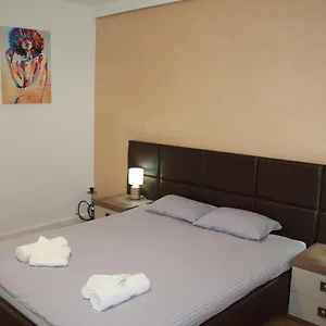 Apartament Dristor - Foarte Curat Si Frumos, Bucureşti